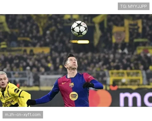 莱万多夫斯基联赛进球上双 创纪录成巴萨领跑功臣 莱万多夫斯基联赛进球上双 创纪录成巴萨领跑功臣